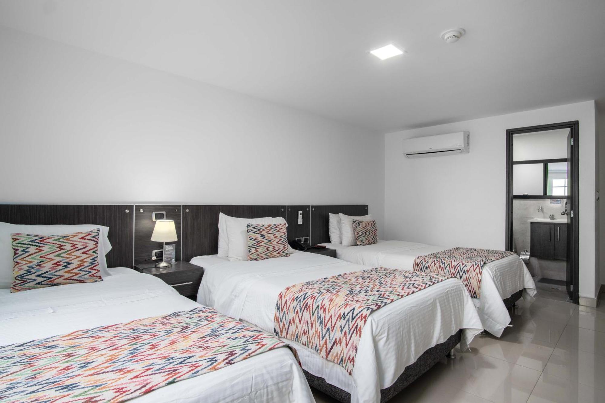 Azor Hotel Cali Versalles エクステリア 写真