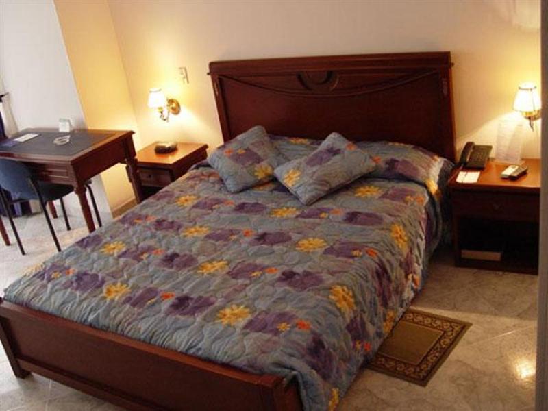 Azor Hotel Cali Versalles 部屋 写真
